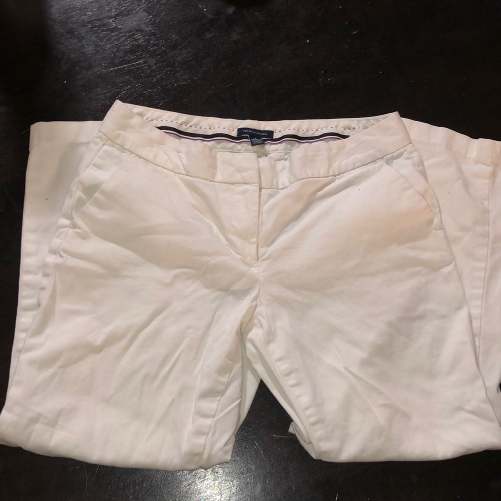 White Tommy Hilfiger capris